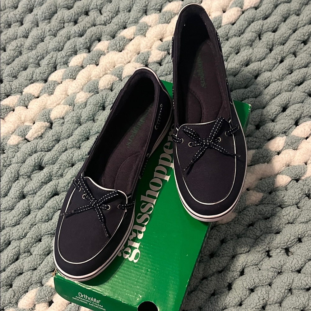 Bass Women's Navy Boat Shoes